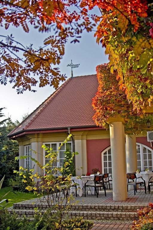 Pensjonat Zacisze Plewiska Dış mekan fotoğraf